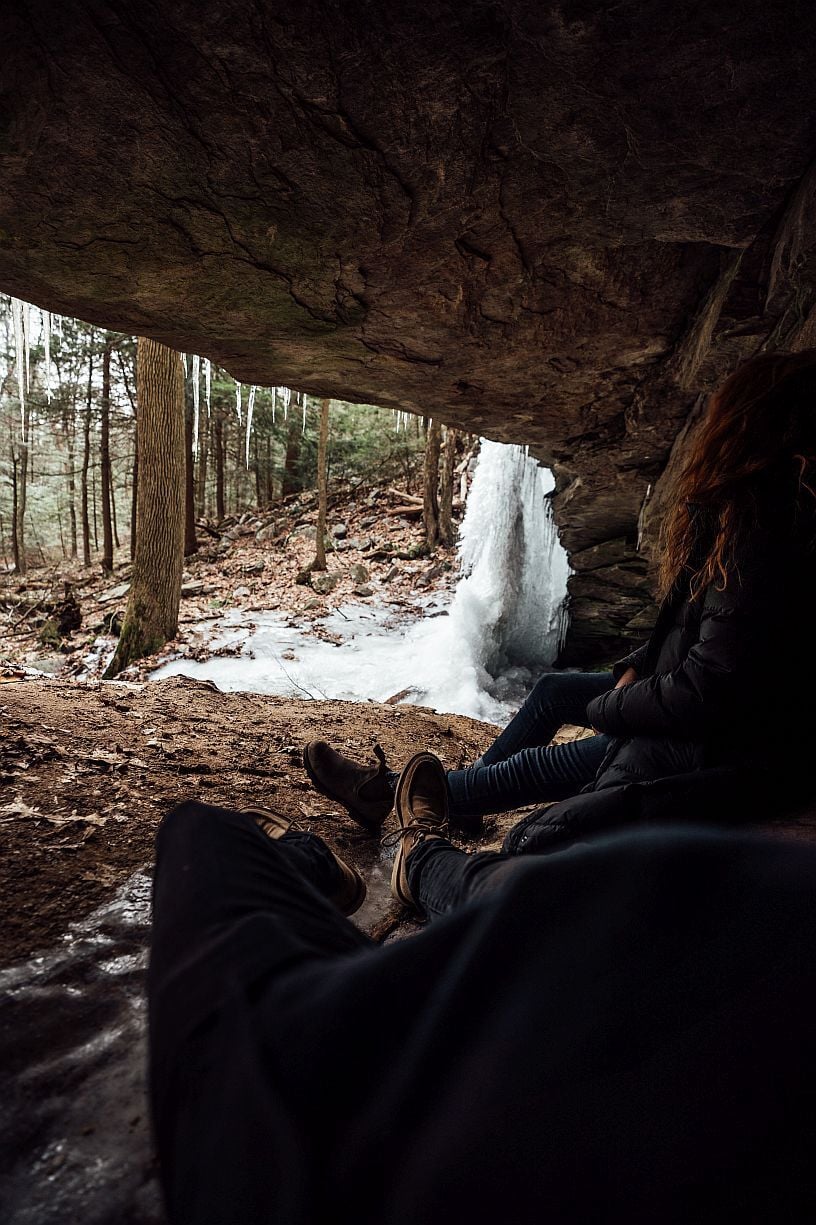 Pause in the Snowy Trails